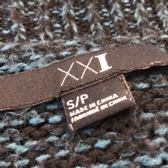 Forever 21 knit sweater - Picture 3 of 5